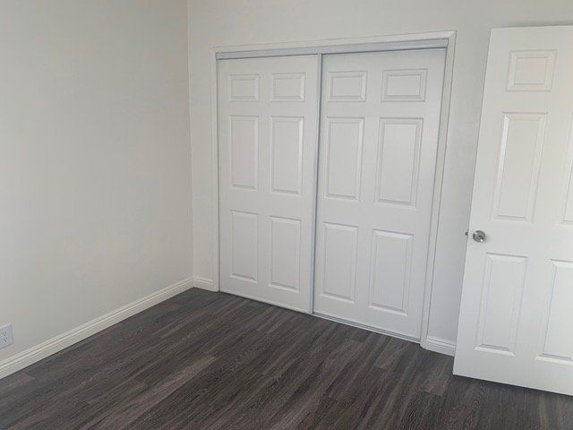 Maria Capri Apartment Property Image interior closet