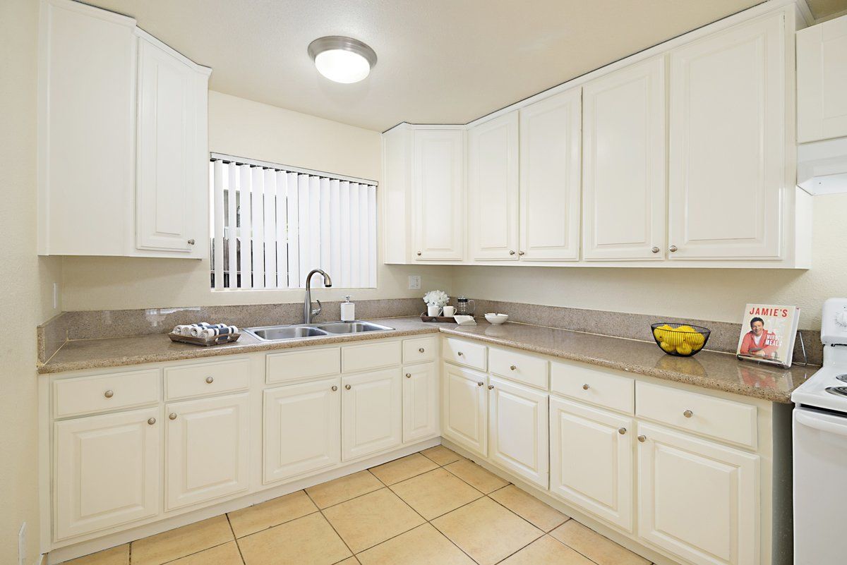 Eucalyptus Townhomes property photo of interior dining room
