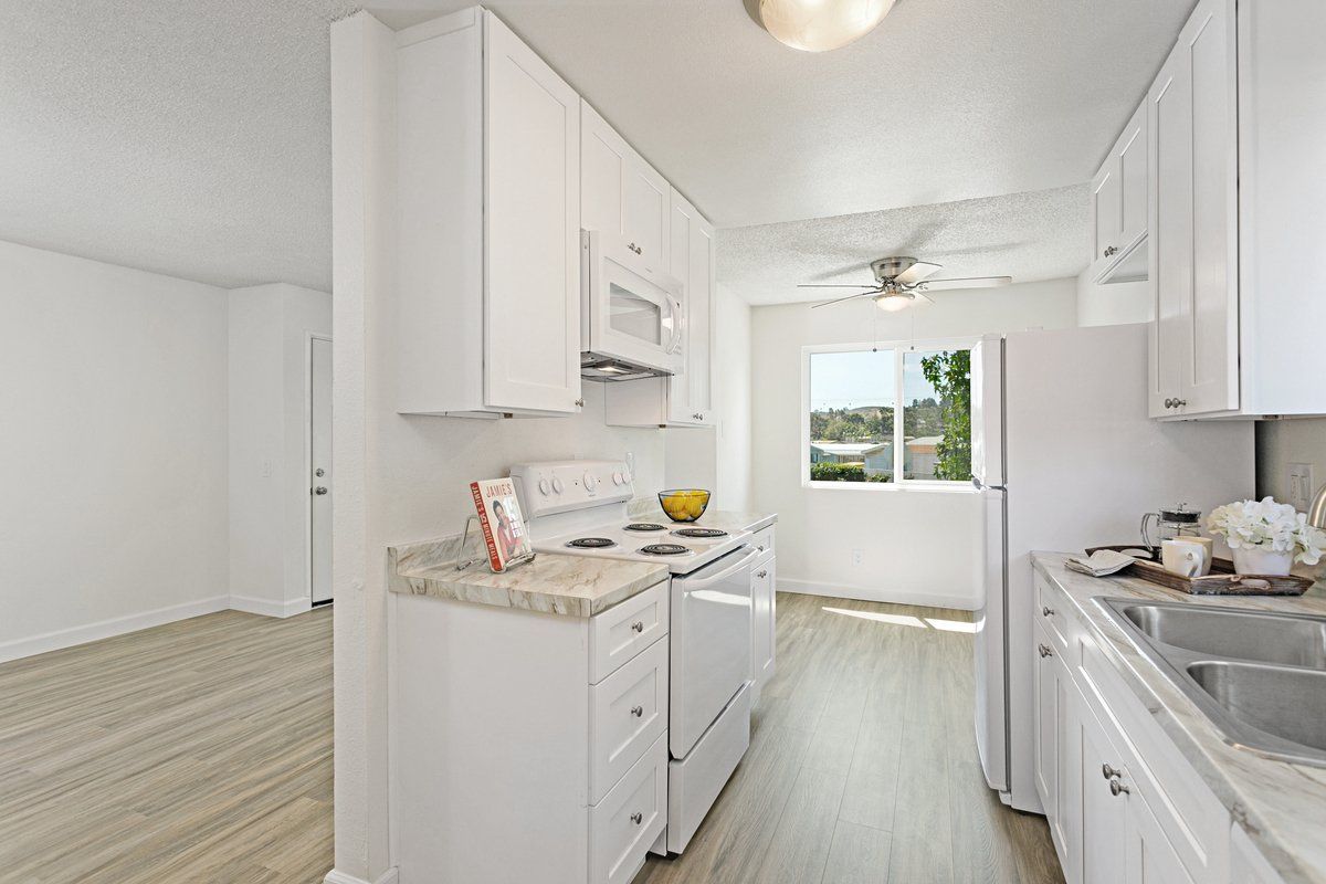 Oakleaf Apartments property image of interior kitchen