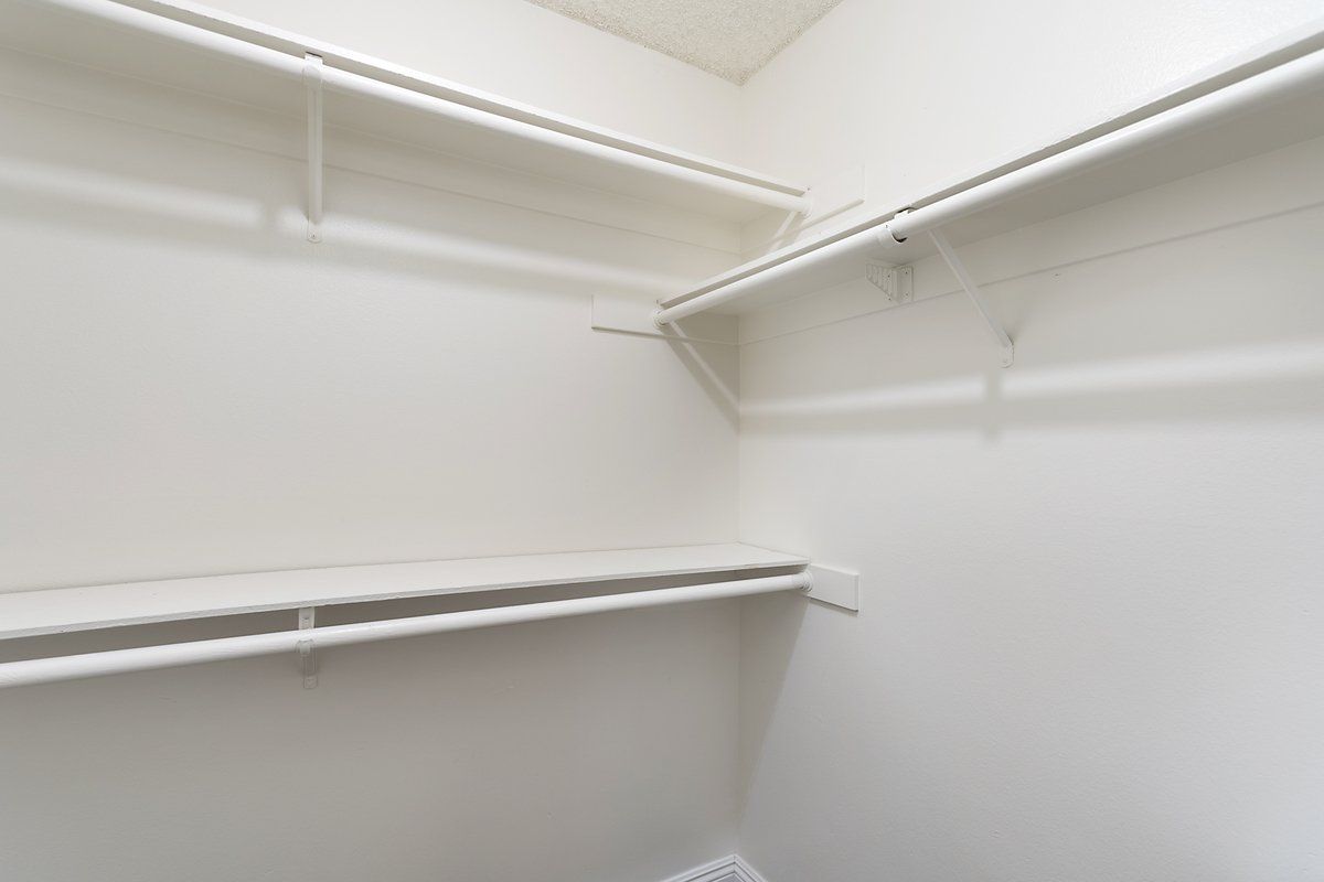 Savanna Villa Apartments property photo of interior closet