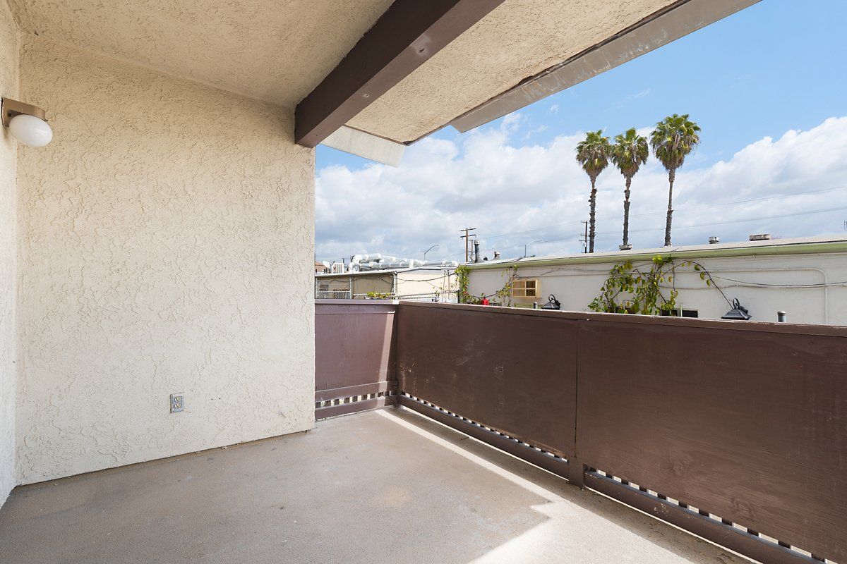 Savanna Villa Apartments property photo of exterior balcony