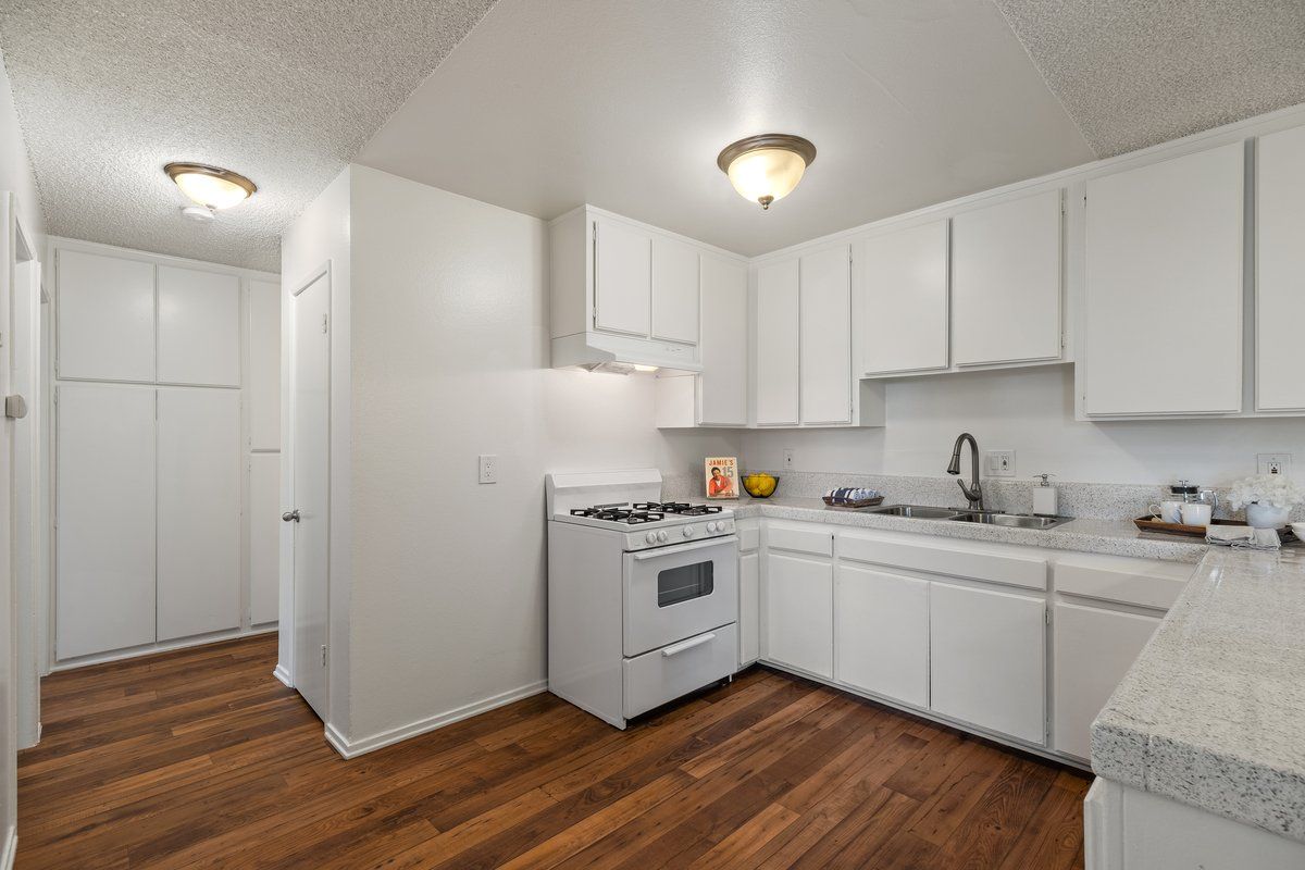 Property image of Villa del Arroyo interior kitchen