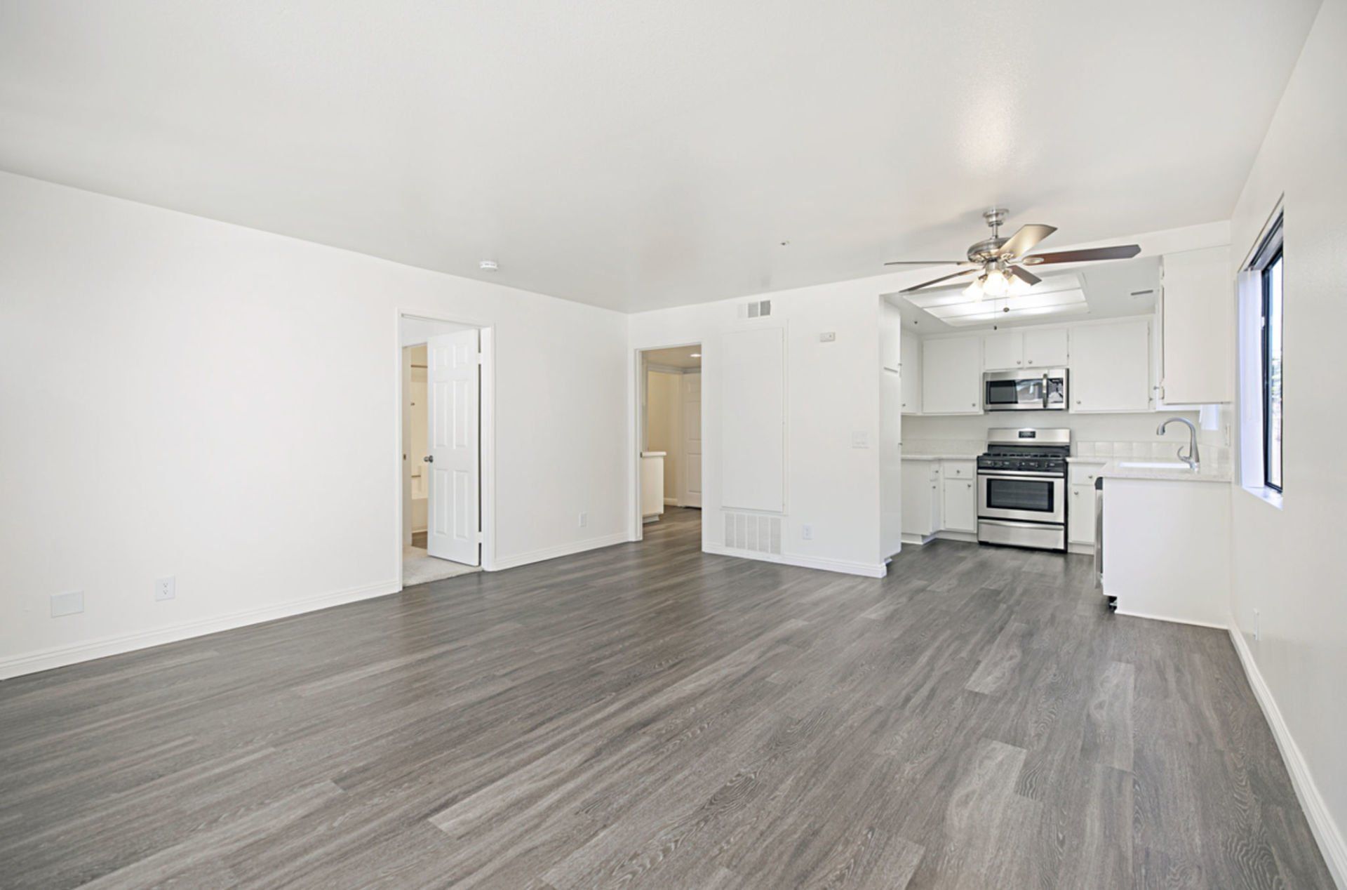 Twin Pines property image of interior