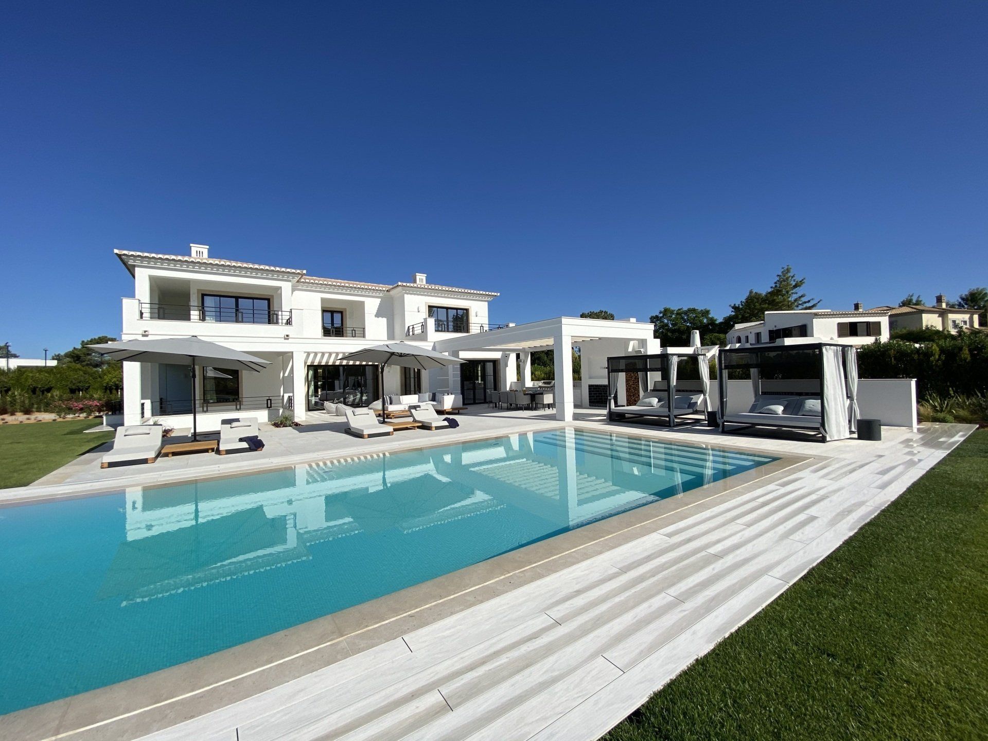 Control4 Smart Home, Algarve, Portugal by CPD Sound & Vision 