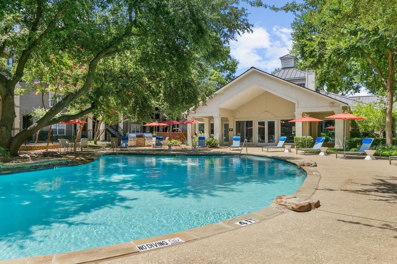 Swimming pool at La Costa Villas in Dallas, TX.