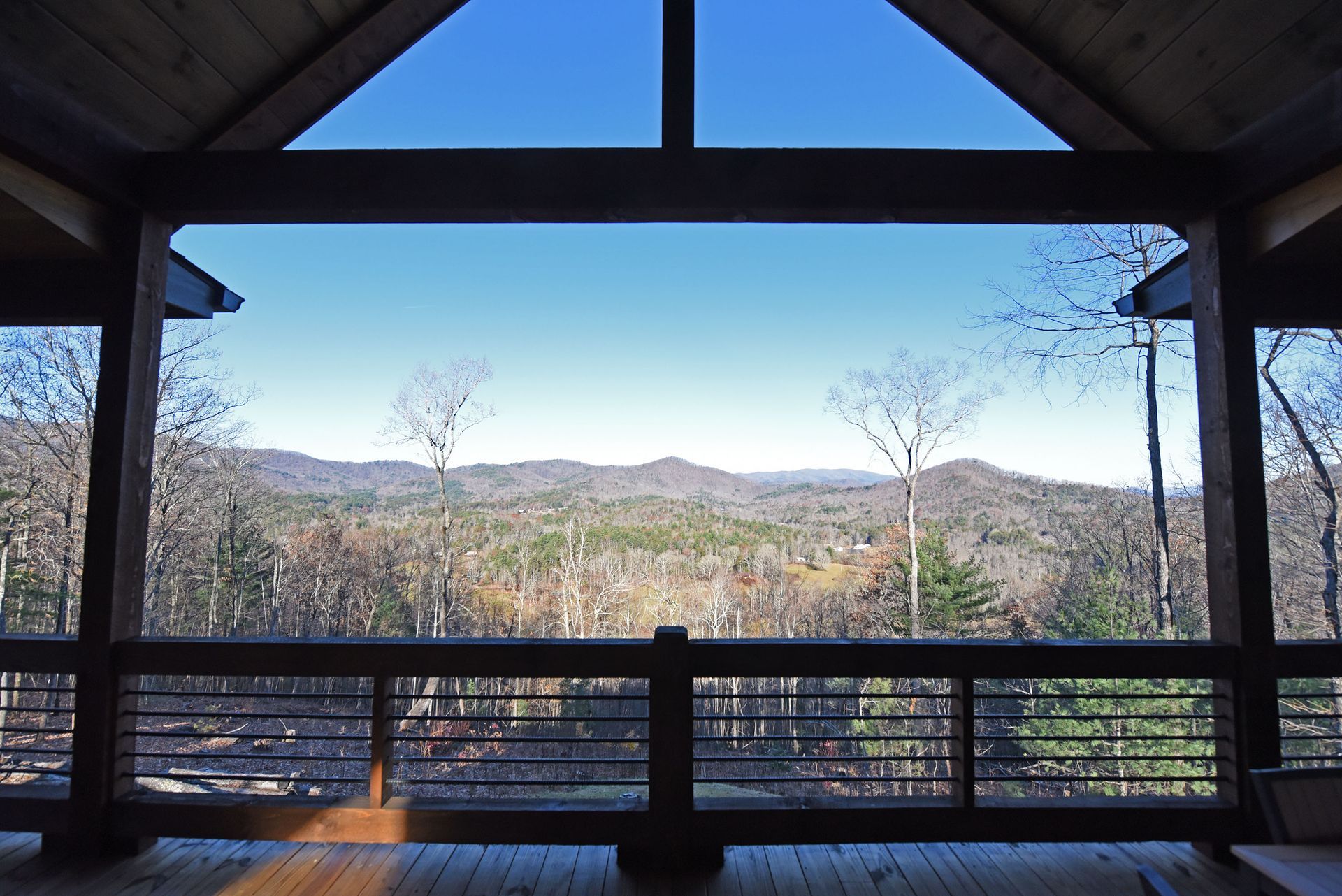 High Ridge Lodge is a luxury vacation cabin rental in Epworth which is close to Blue Ridge in the north Georgia mountains.