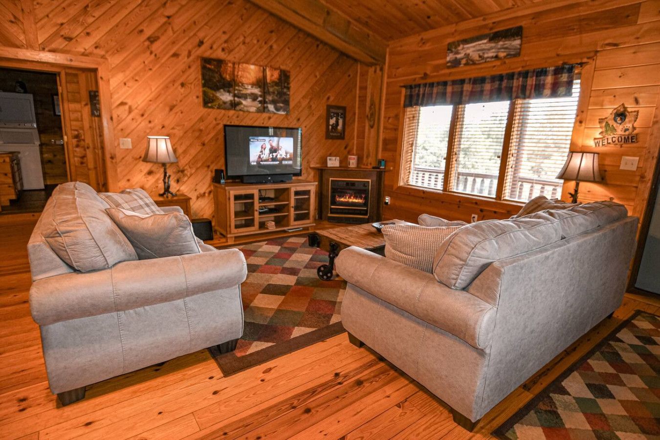 Image of Eula Mae cabin which is managed by Mountain Escapes cabin rentals
