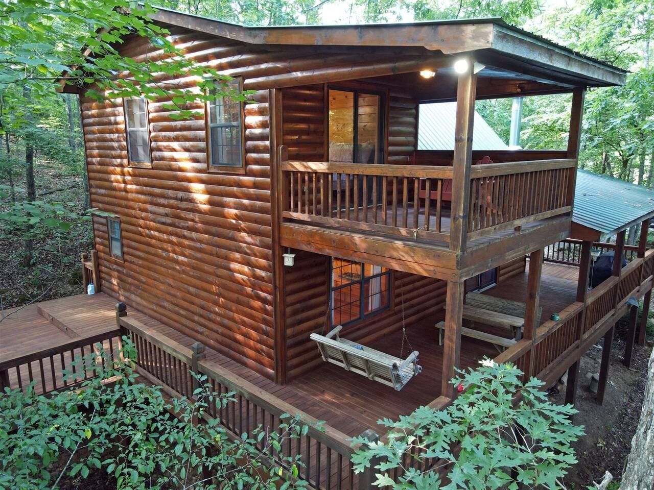 Wolf's Den, is a pet-friendly cabin in Blue Ridge  that has 2 bedrooms and 2 bath