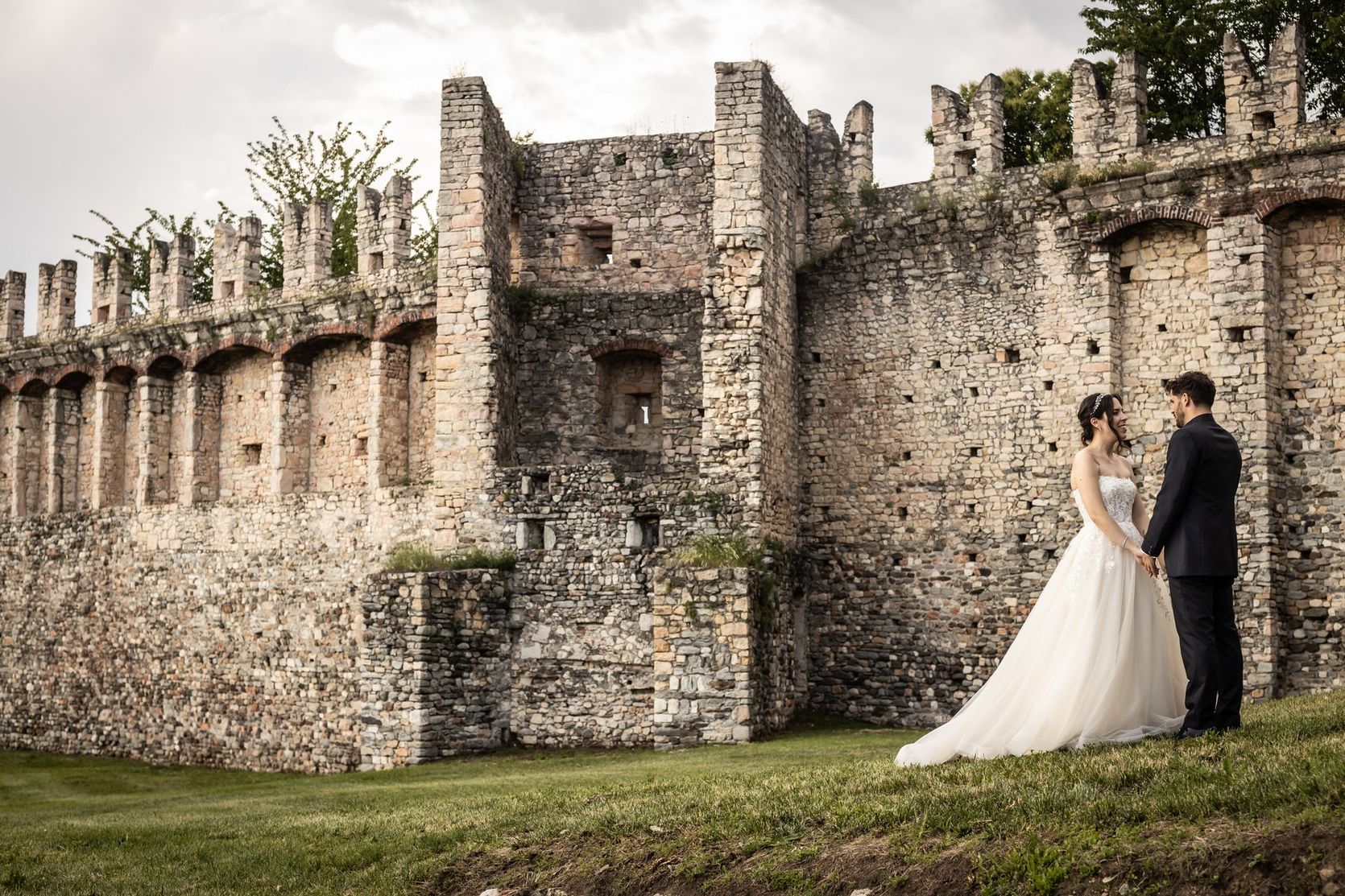 Sposi nel giorno del loro matrimonio con servizio wedding planner a Milano