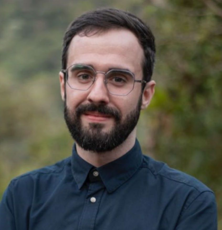 Graduando em Psicologia (UNIFASE). Assistente de pesquisa IC (Fiocruz).