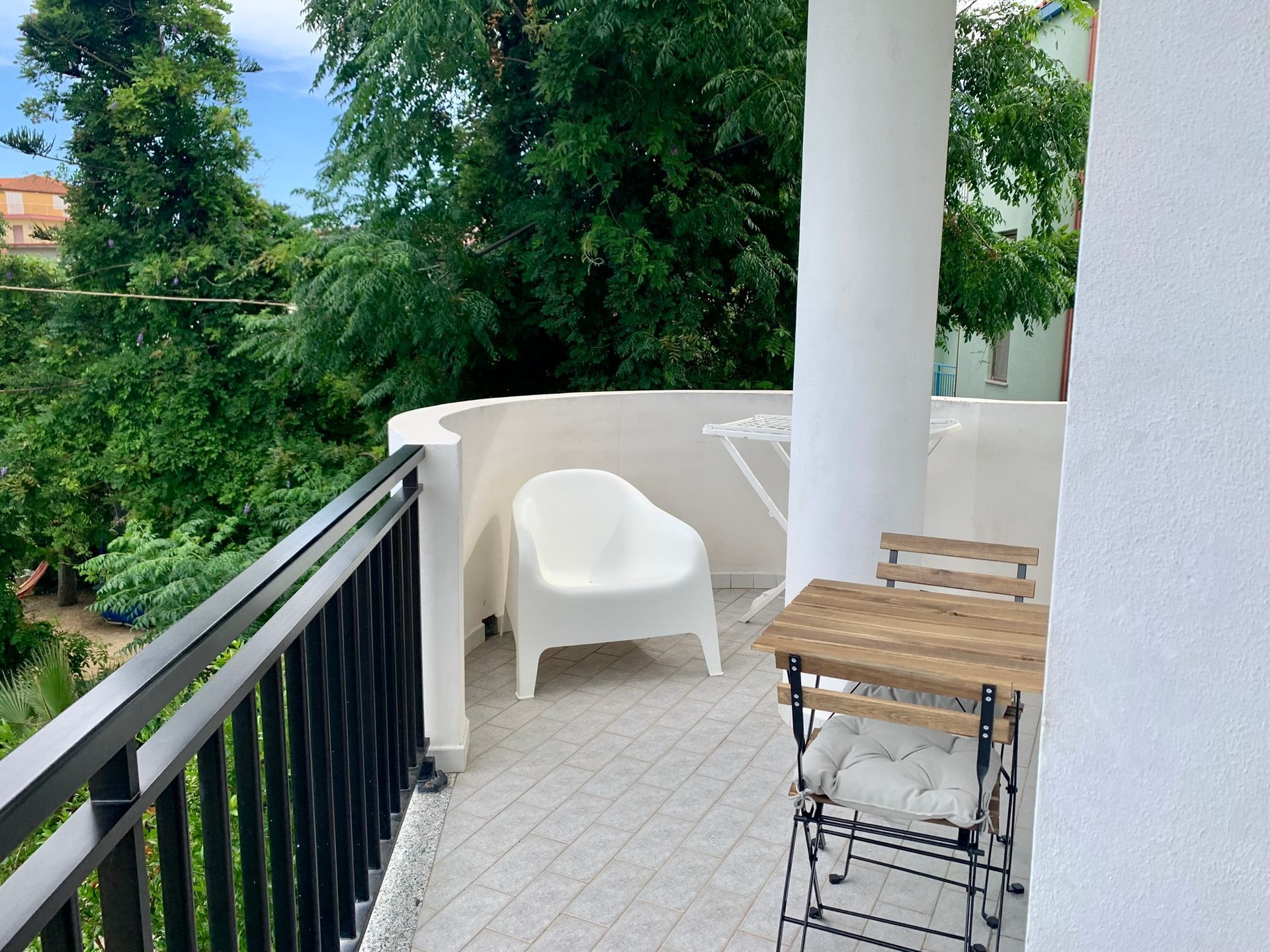 Casa vacanze Cirò Marina balcone affaccio giardino