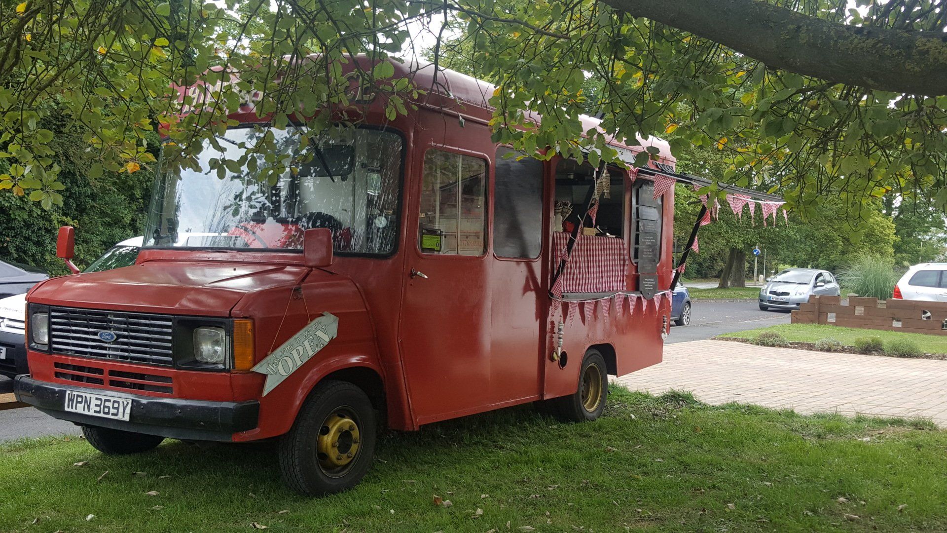 gallery - the hungry plaice