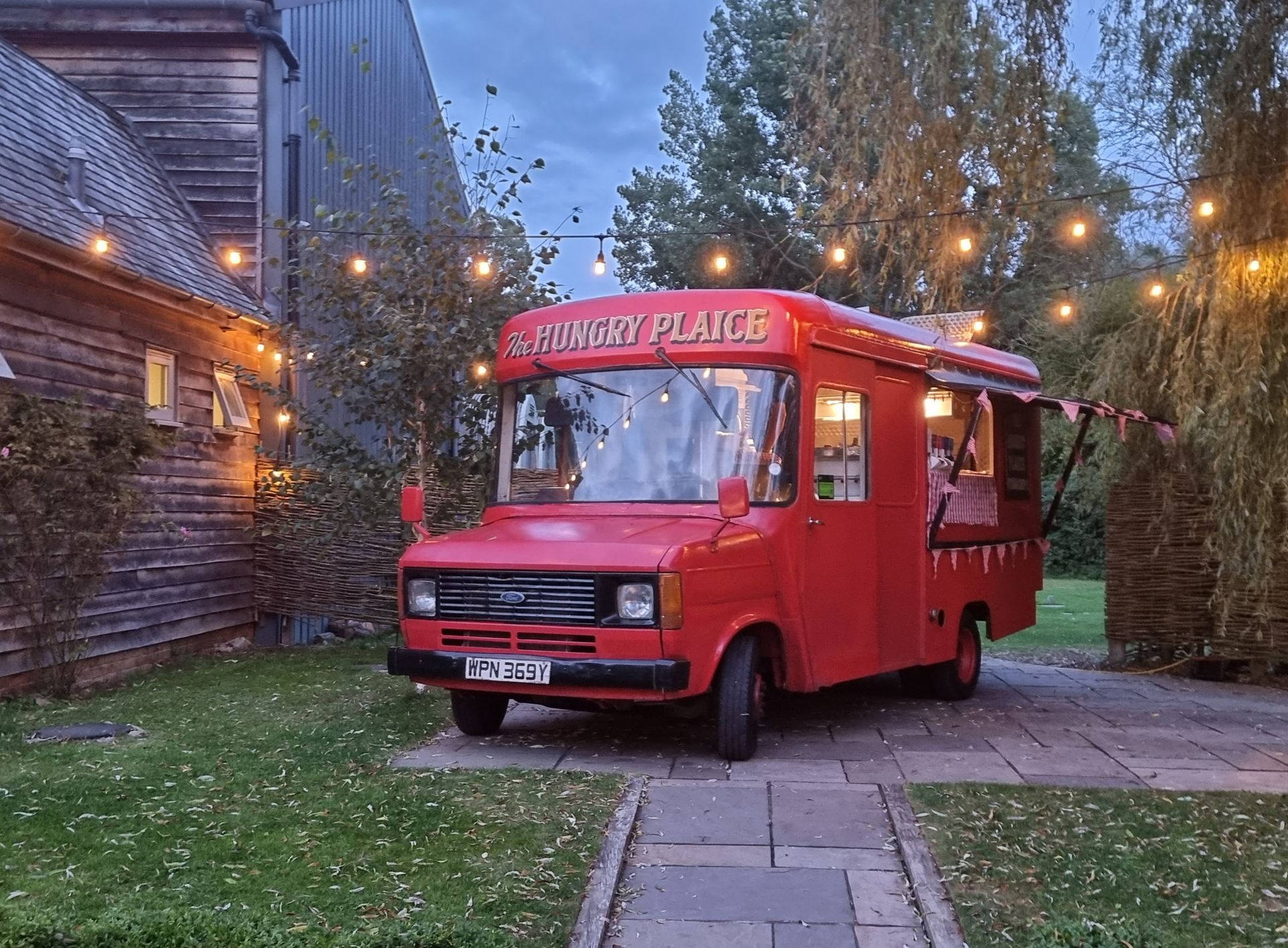 vintage fish and chip van the hungry plaice
