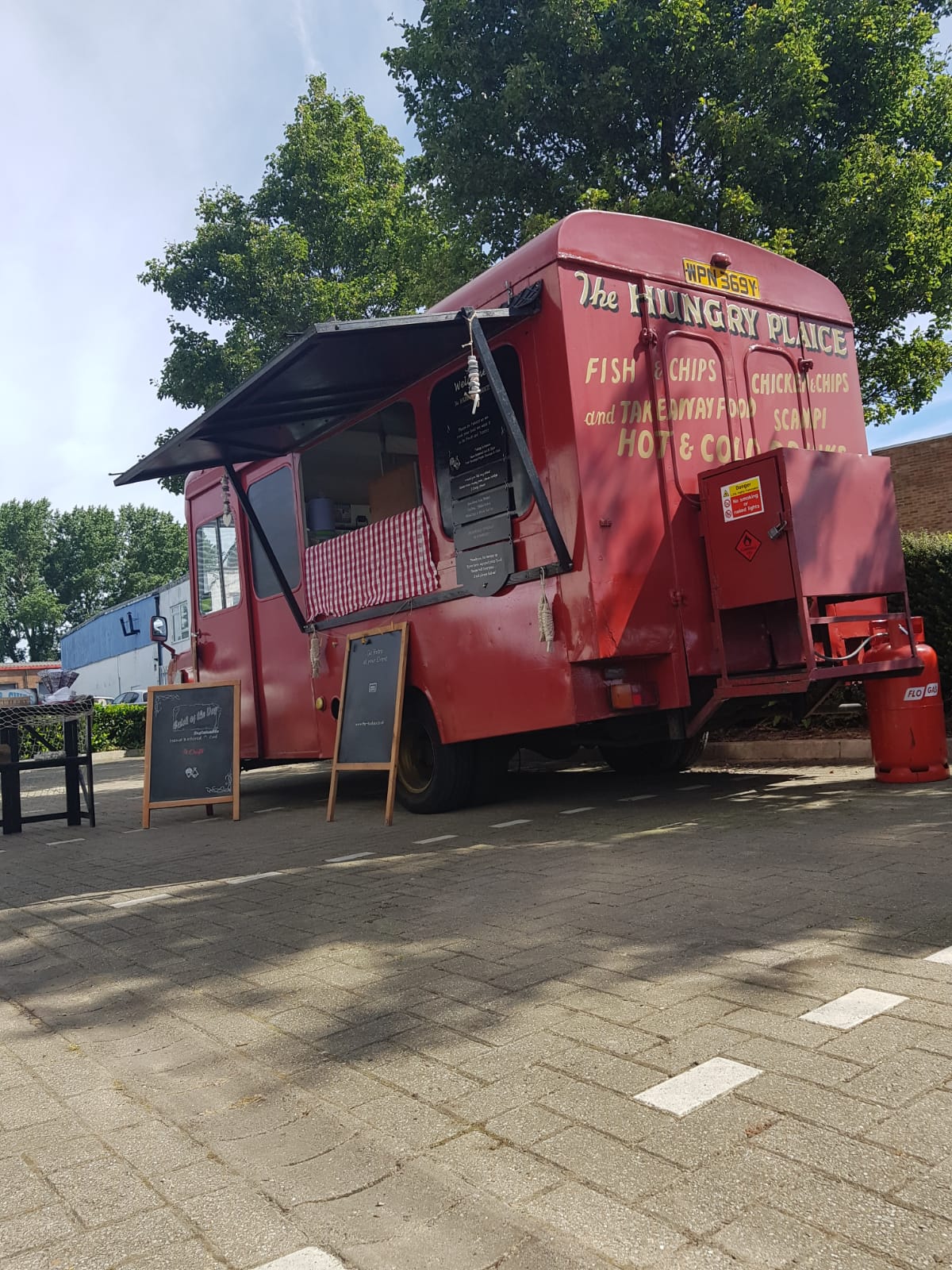 gallery - the hungry plaice