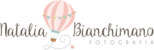 Logotipo de Natalia Bianchimano Fotografia con un globo aerostático rosa y texto cursivo.