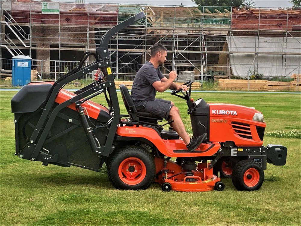 Traktoren von Poppenberg Gartentechnik Bruchmühle