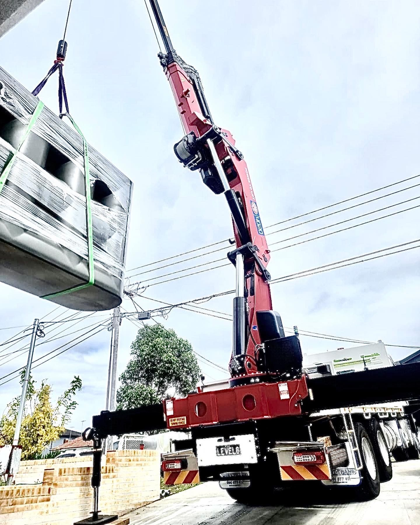 4 Valve Water Storage — Sydney, NSW — Level8 Cranes