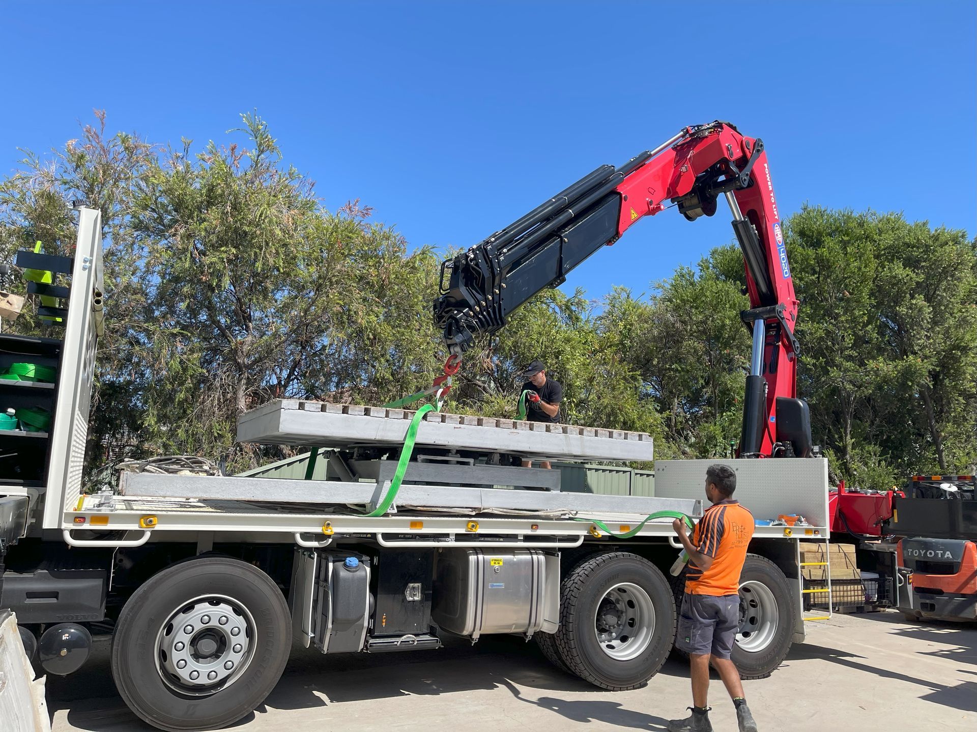 Mobile Crane — Sydney, NSW — Level8 Cranes