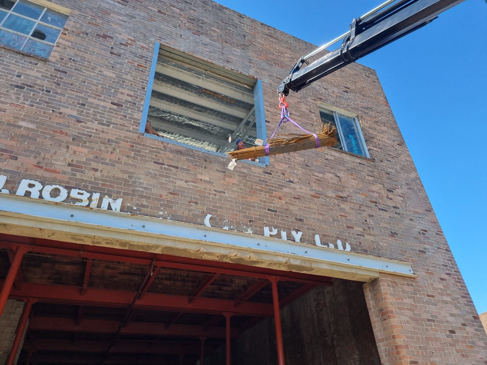 Lifting Rust Steels — Sydney, NSW — Level8 Cranes