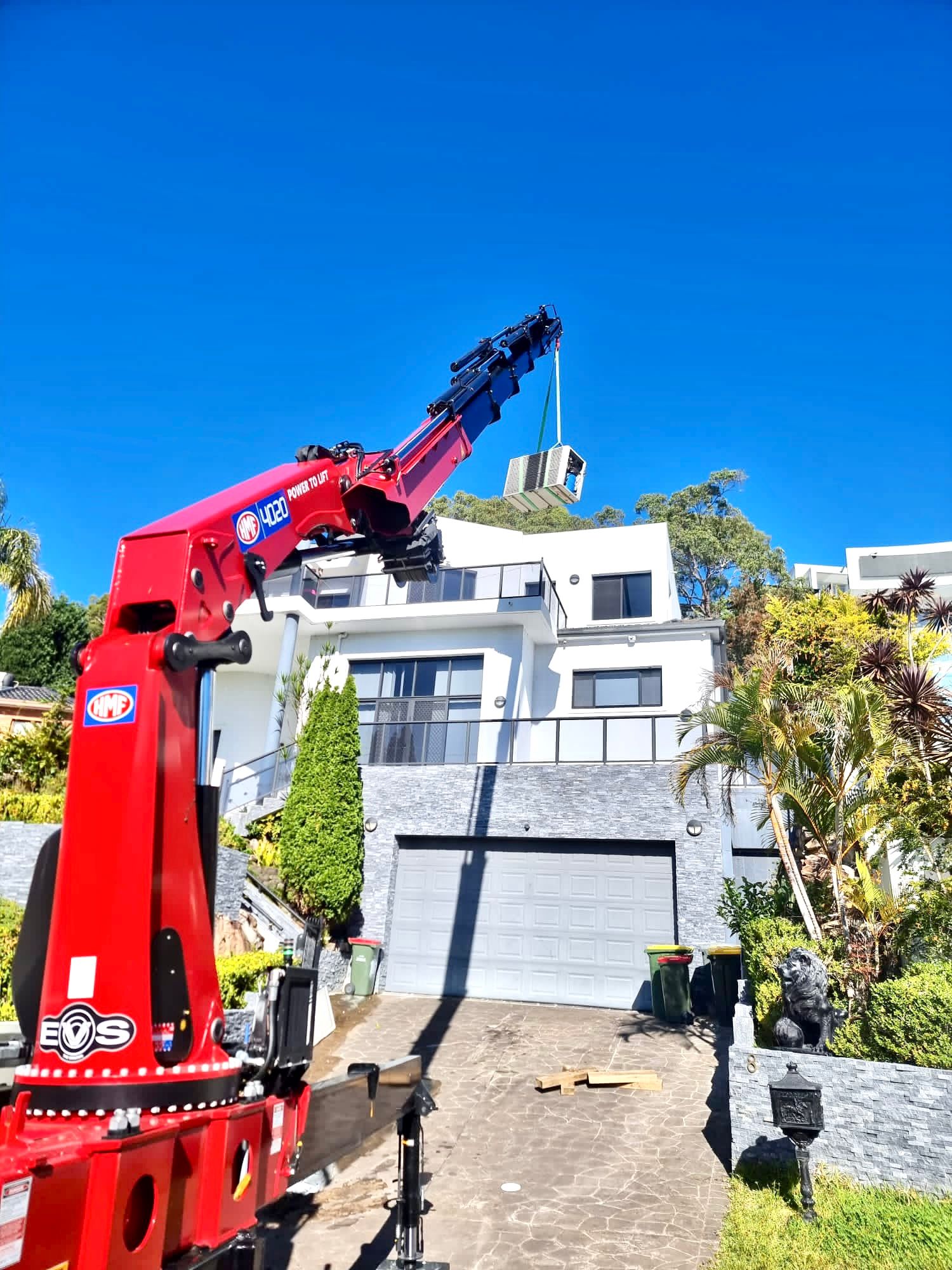 3rd Floor Lifting — Sydney, NSW — Level8 Cranes