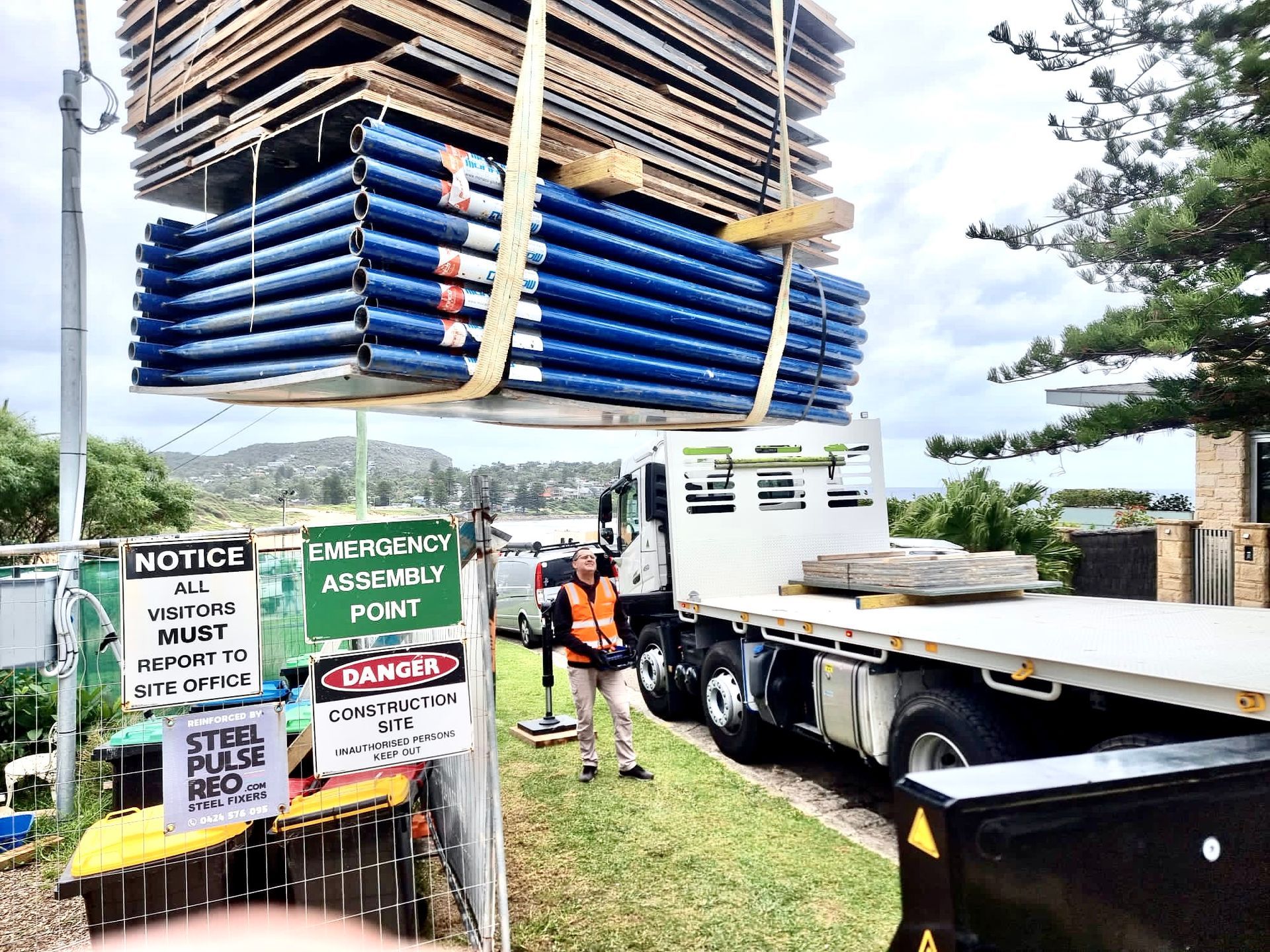 Wood and Metal Lifting — Sydney, NSW — Level8 Cranes