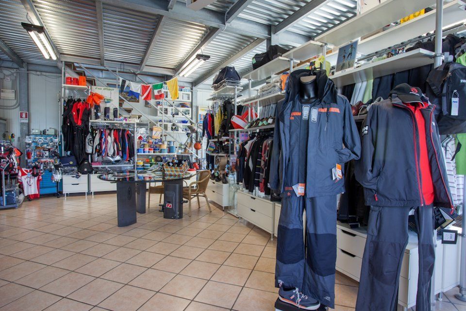 abbigliamento per appassionati di barche