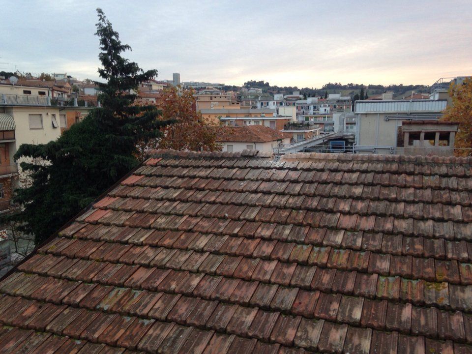 installazione di linee vita su un tetto