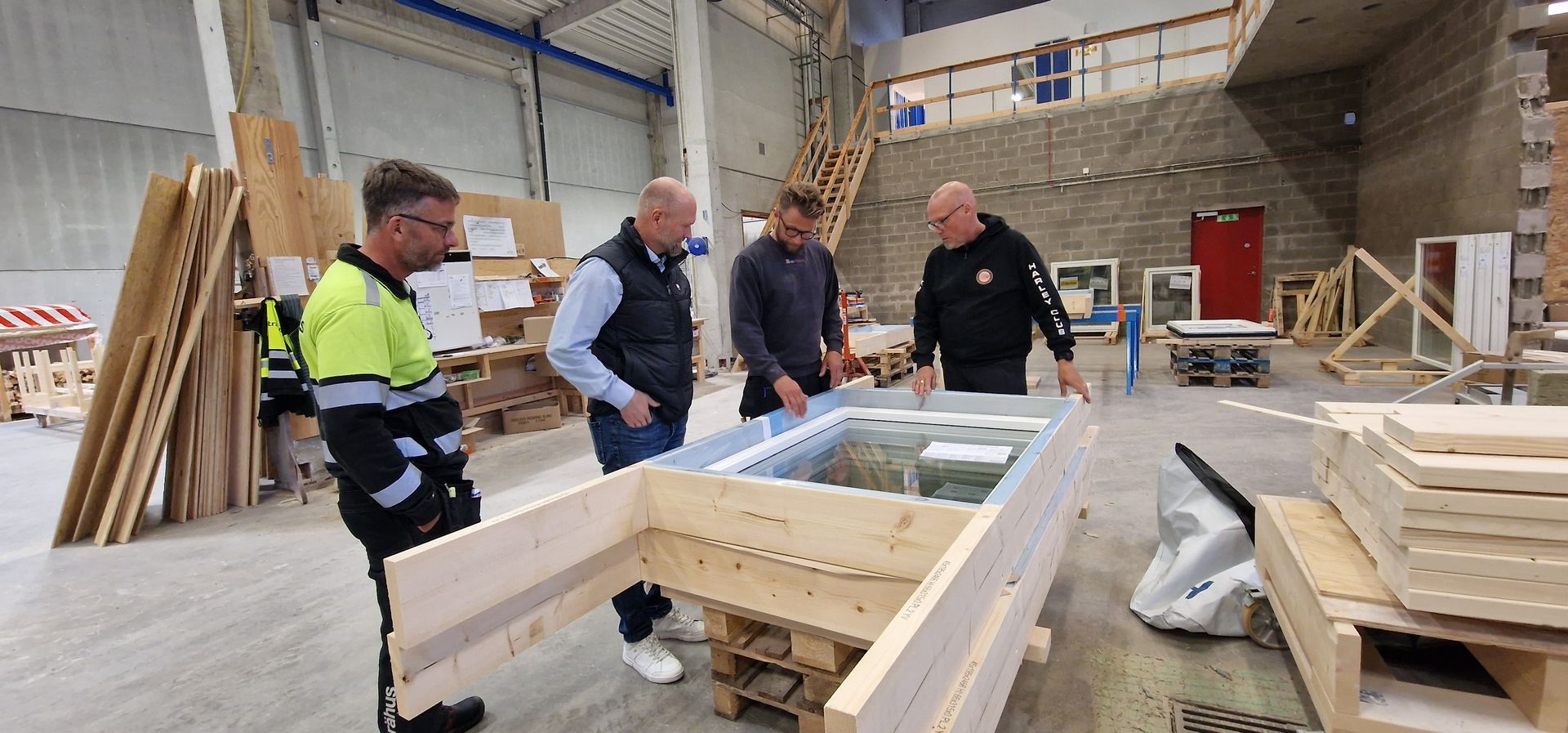 Heimsókn í Jörnträhus í Svíþjóð