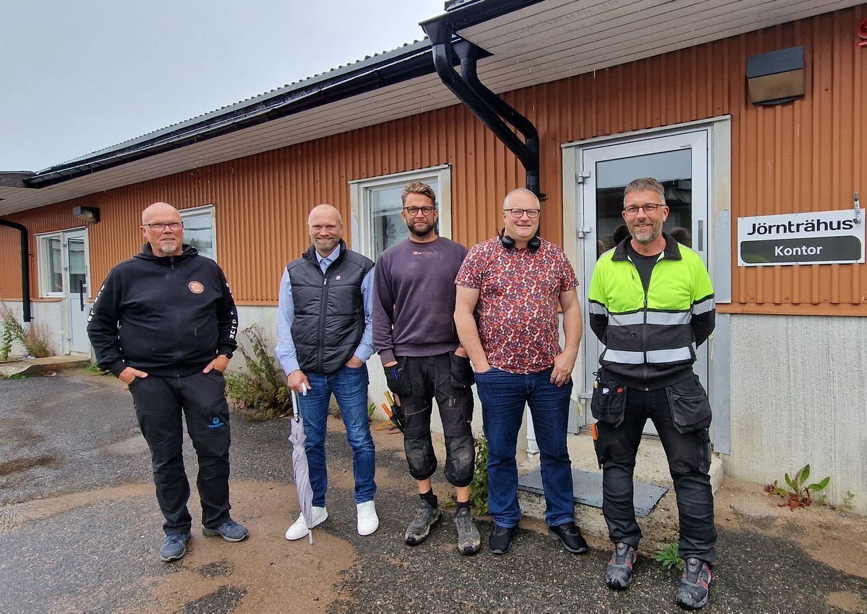 Úlfar og starfsmenn Jörntrahús í Svíþjóð