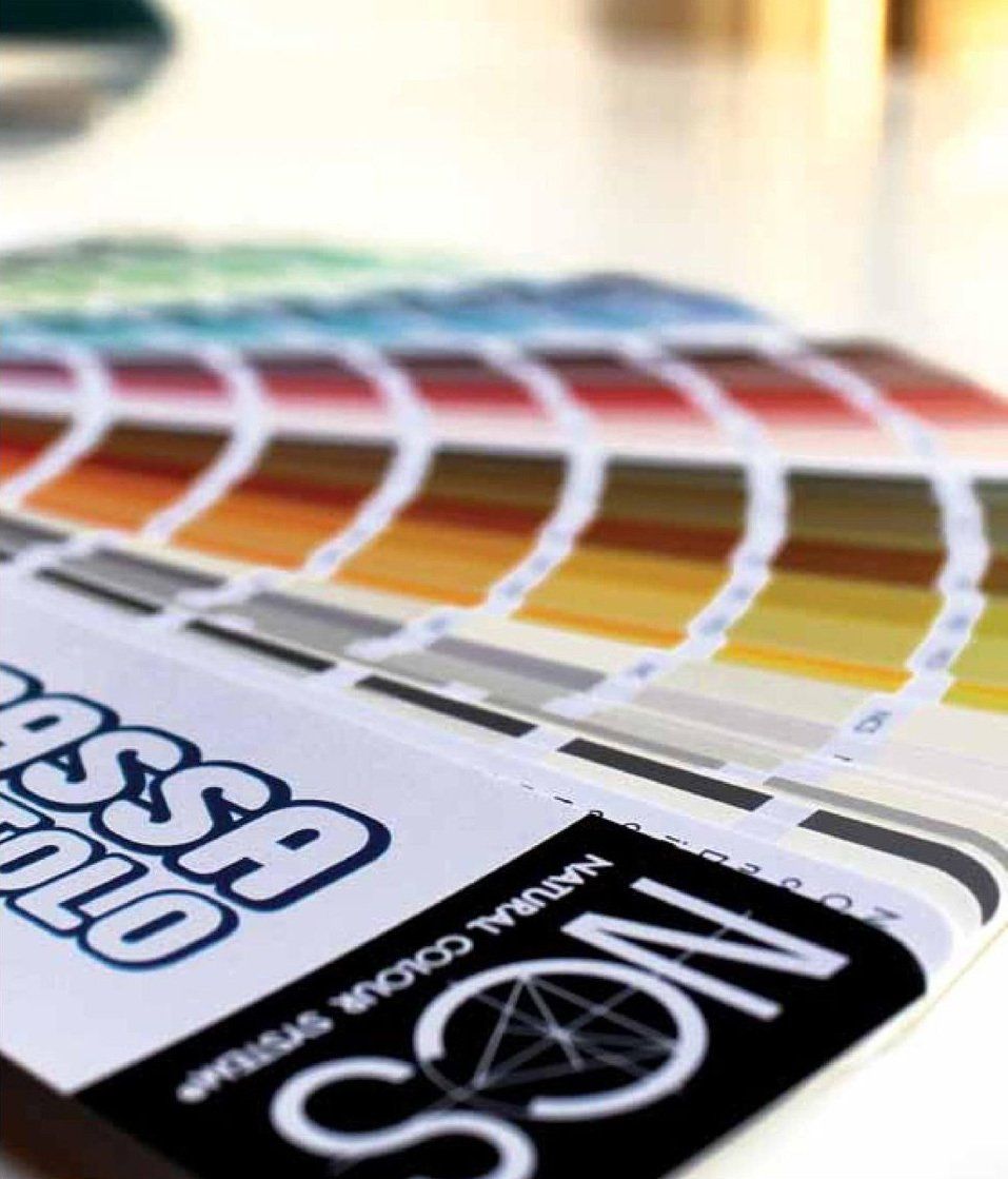 Veduta ravvicinata di una cartella colori