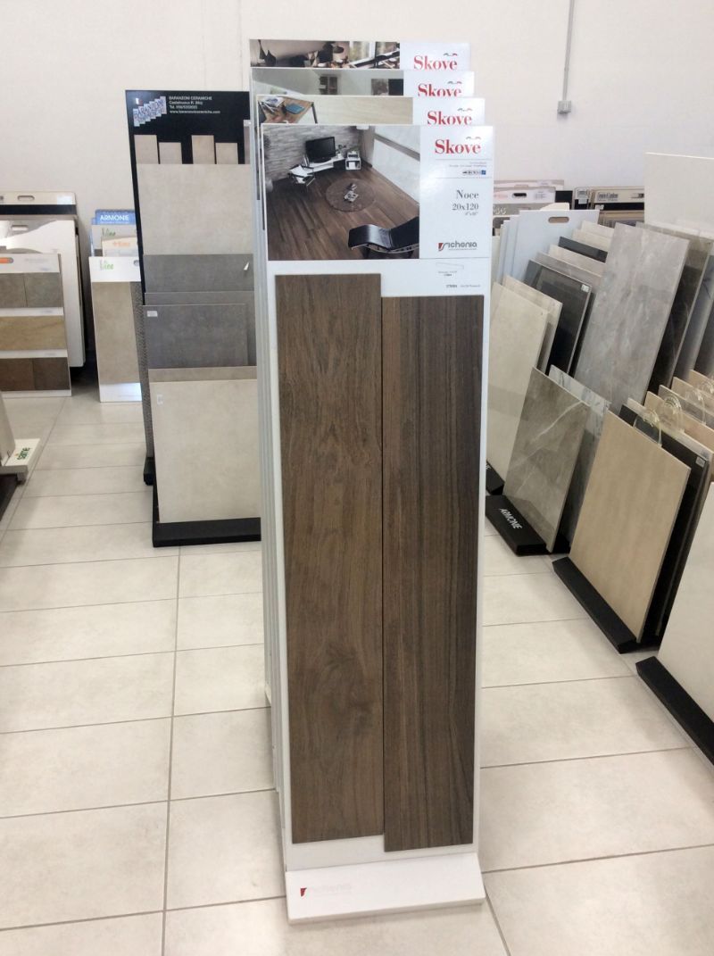 Elementi di parquet e selezione di pavimenti