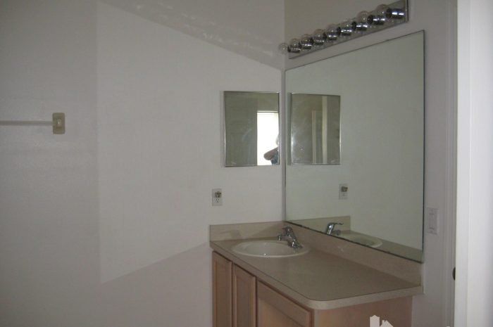 49 Pinecroft Interior