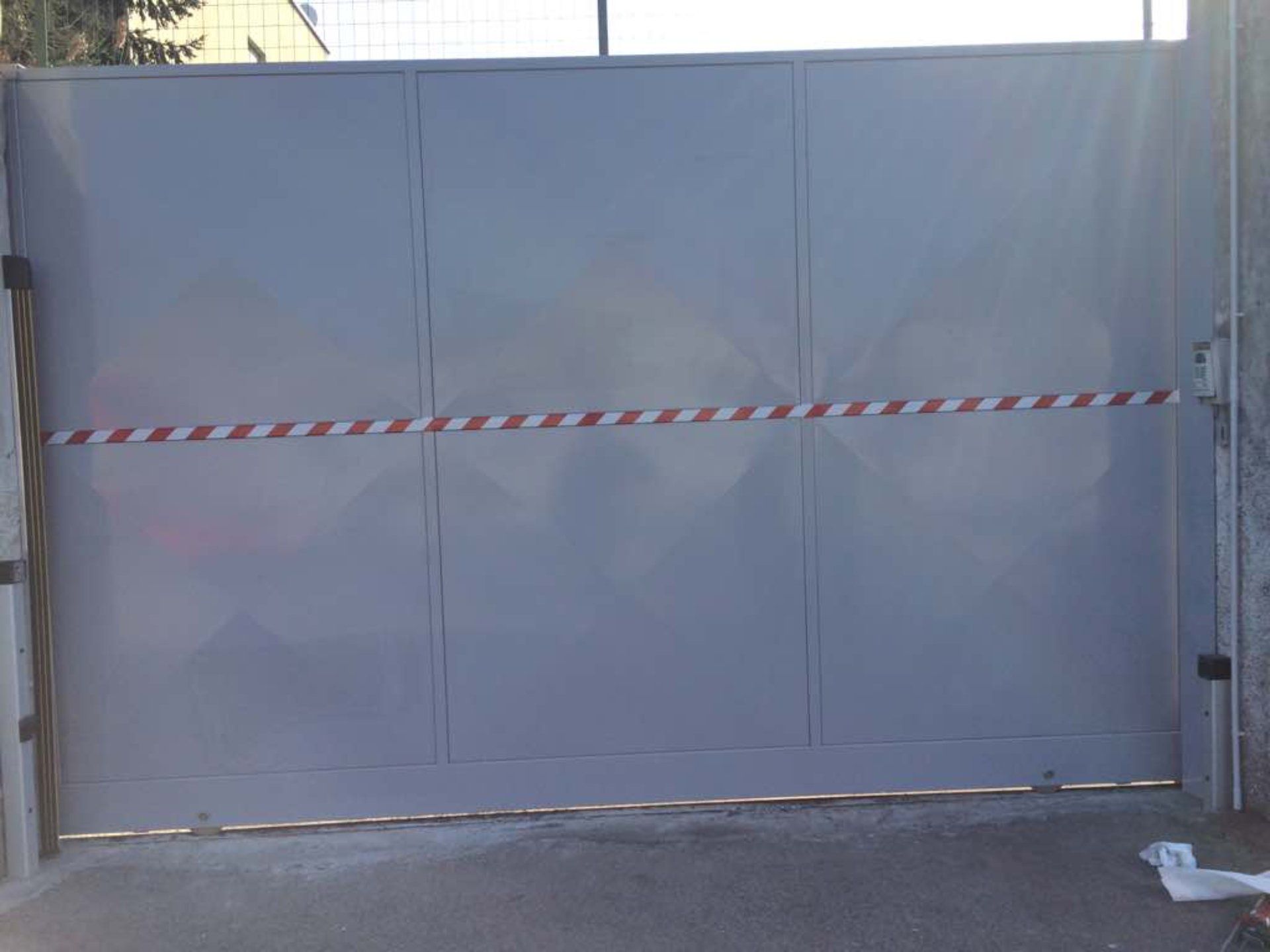 cancello di sicurezza in ferro