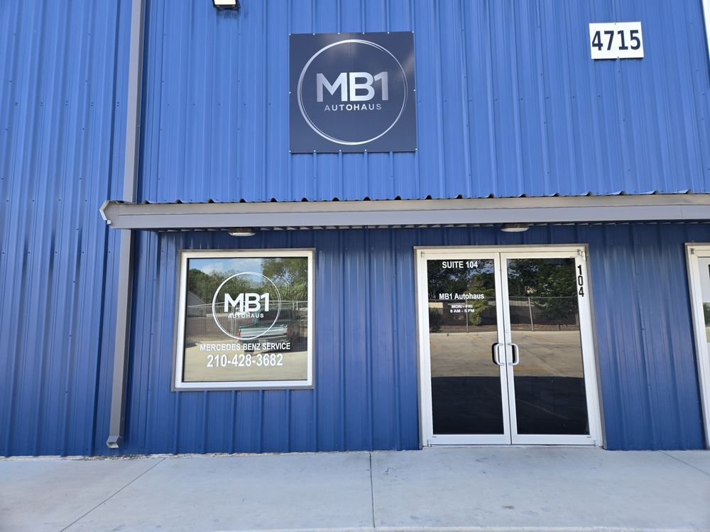 MB1 Autohaus Exterior Building And Service Entrance | MB1 Autohaus