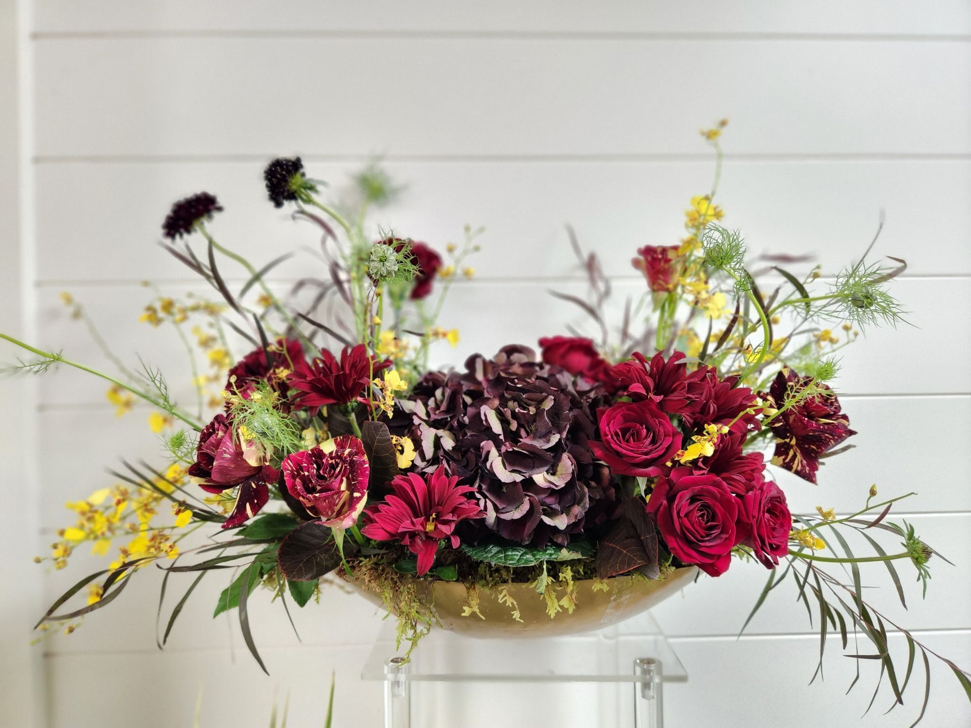 Centerpiece with Gold base