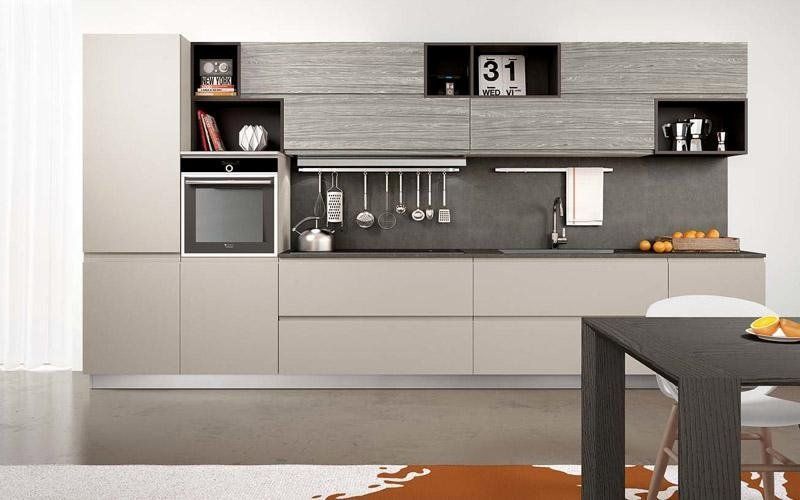 Cucina classica con cassettoni