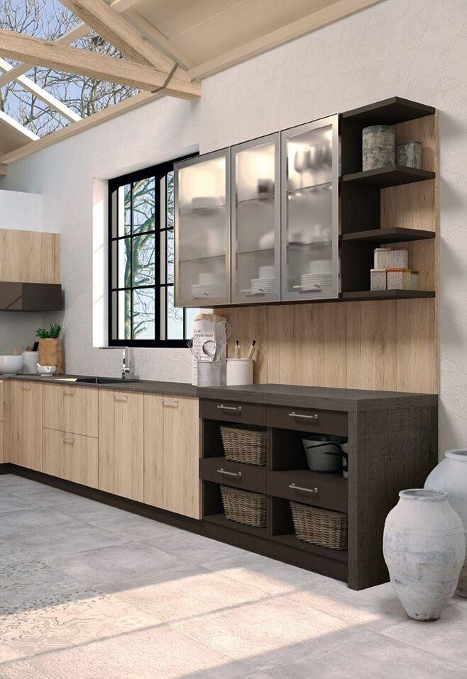 Cucina con vetrinette
