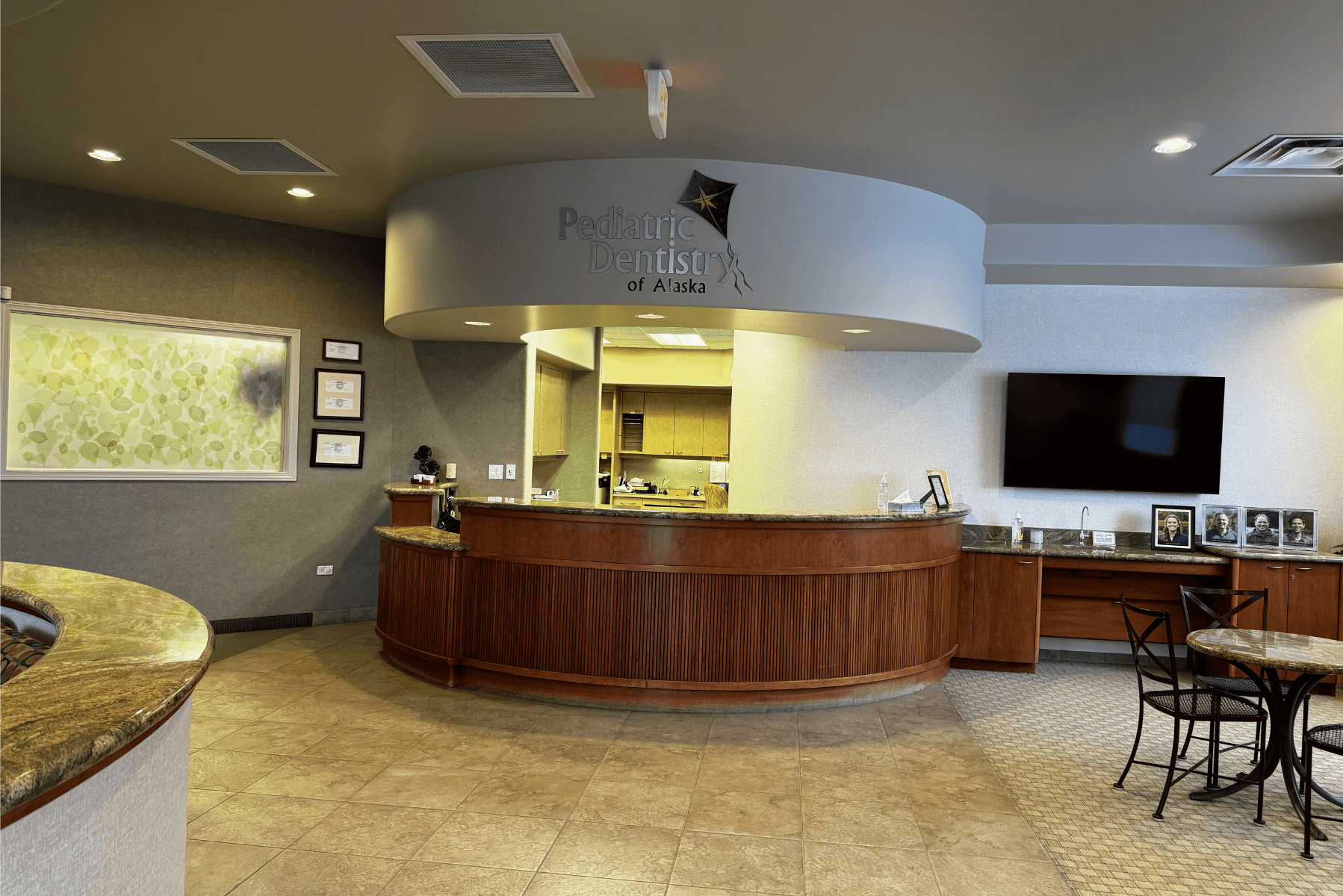 there is a large round counter in the middle of the room | Pediatric Dentistry of Alaska | Best Pediatric Dentist In Wasilla and Palmer, Alaska