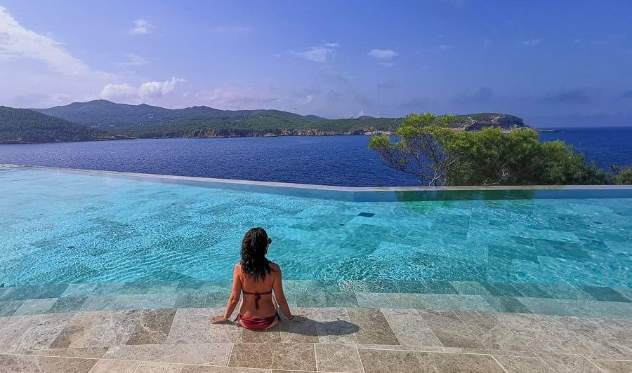 Enhanced outdoor spaces are redefining boutique hotels in 2025. Discover global inspiration and how 