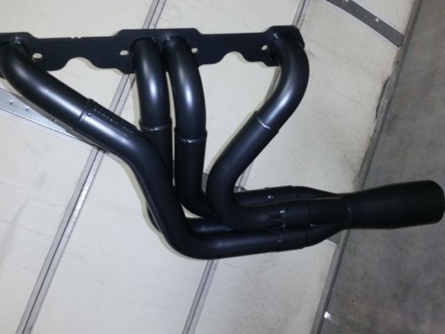 A black exhaust pipe with the letter z on it