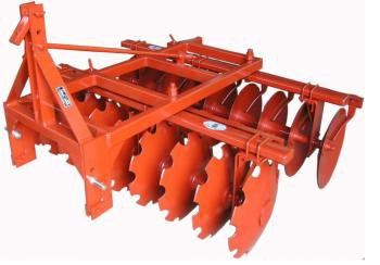 V-trailed 2-section clod breaker