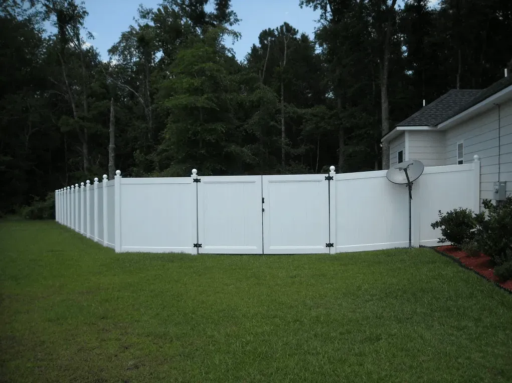 6 Ft. White Vinyl Privacy Fence — Valdosta, GA — Sims Fence Company