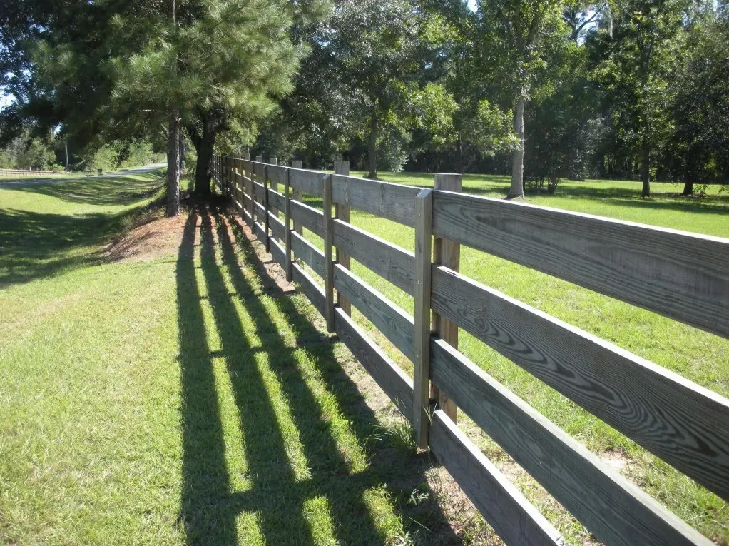 6 Ft. Wood Shadow Box Fence — Valdosta, GA — Sims Fence Company