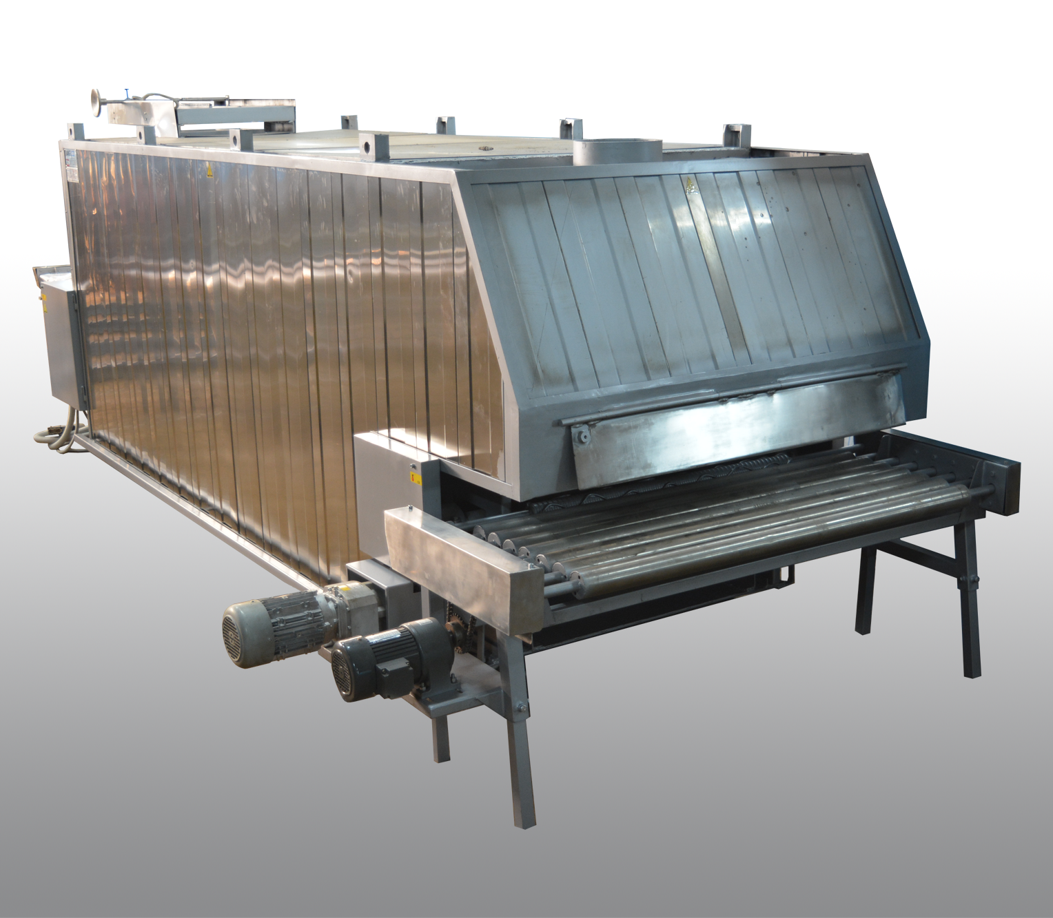 Automatic Tunnel Oven as part of the automatic Arabic Pita Bread line