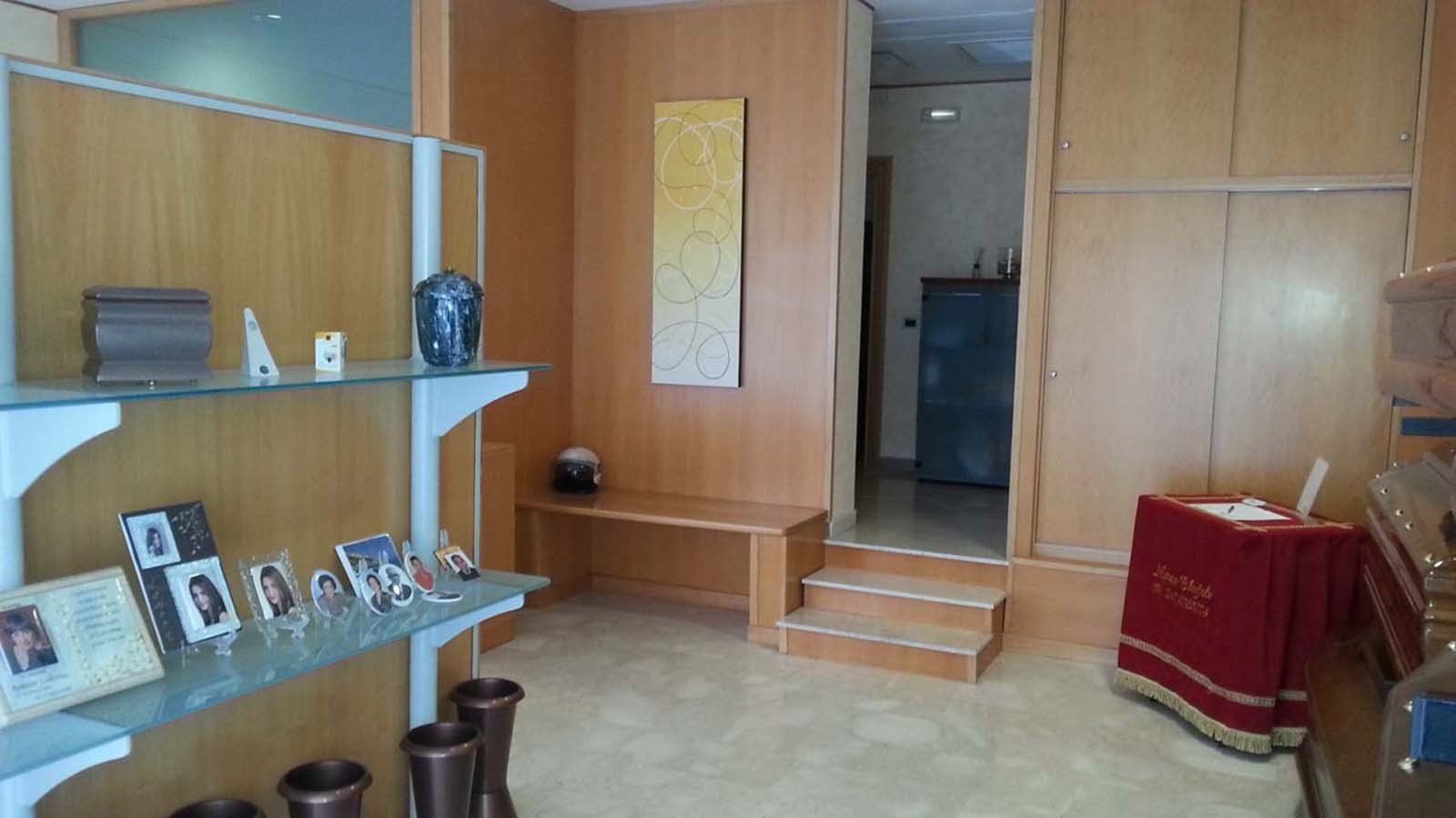 Onoranze funebri, interno