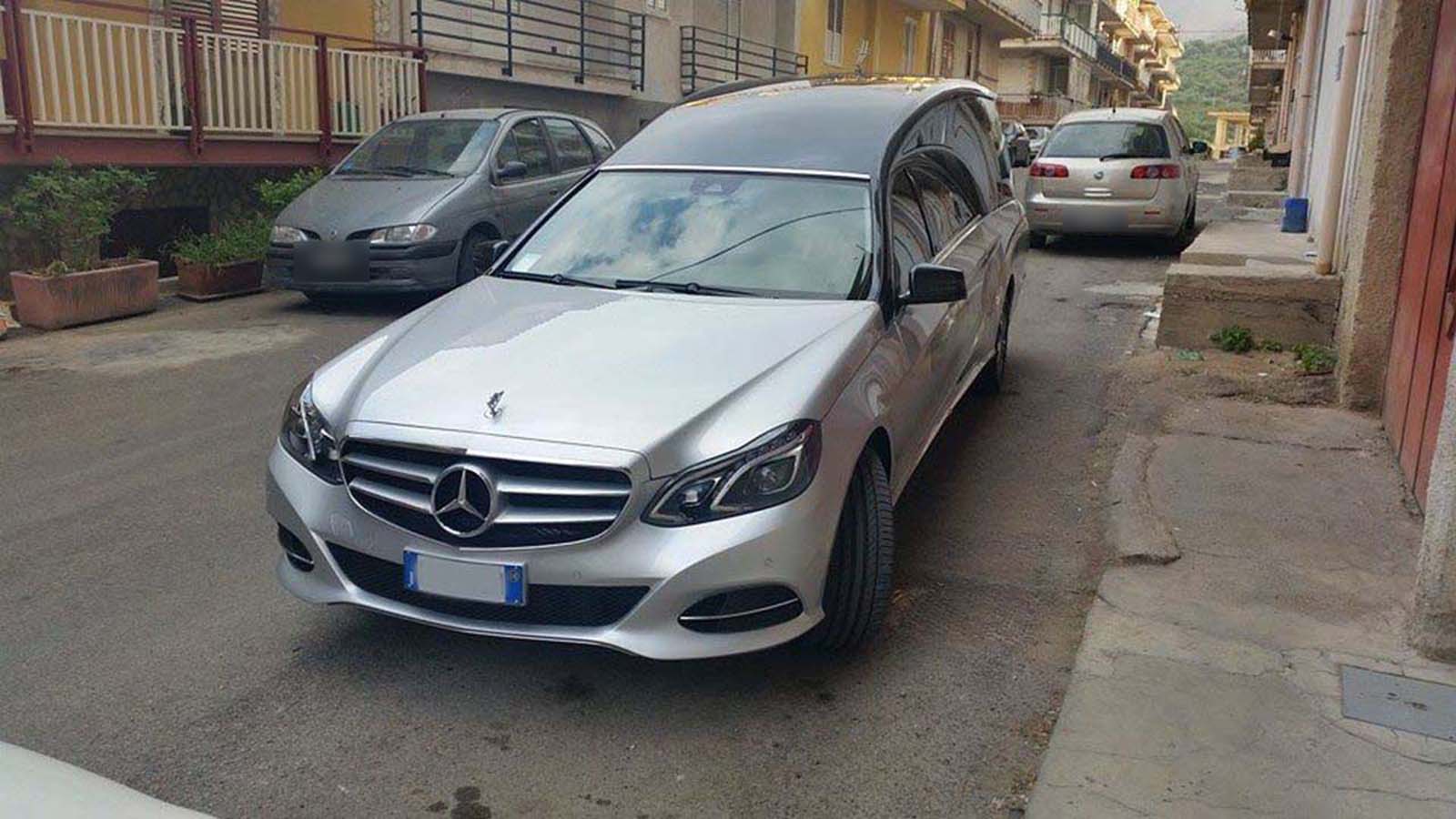 Carro funebre