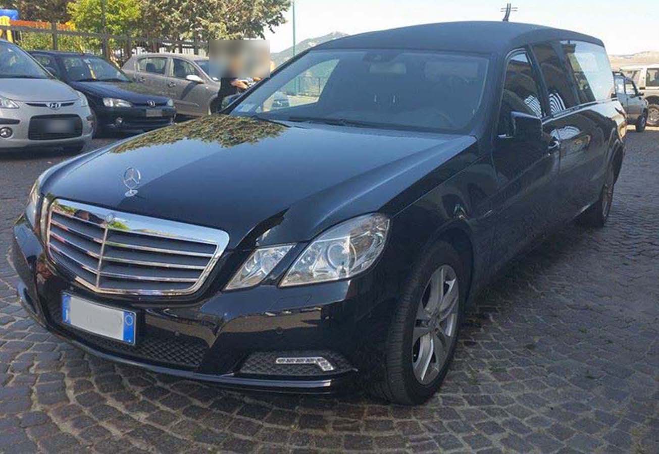 Veicoli per funerali