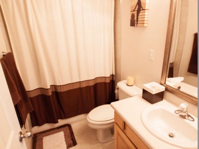 Americana Apartments