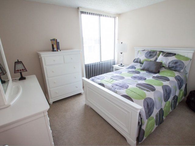 Americana Apartments