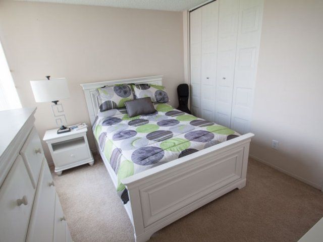 Americana Apartments